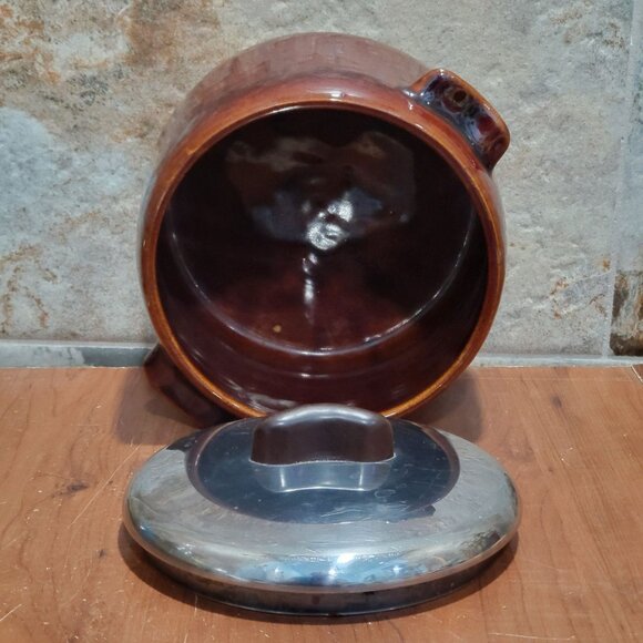 Vintage West Bend Bean Pot Crock Brown Glazed  Stoneware Metal Lid - Picture 5 of 12